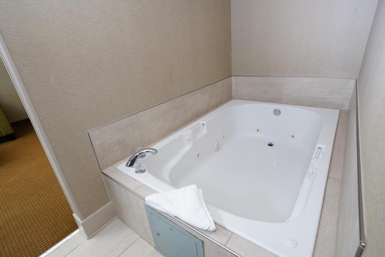 Creekside Hotel & Suites Canyonville Εξωτερικό φωτογραφία
